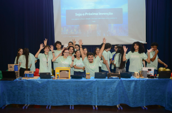 Projeto Conectados chega a Jacareí com oficinas de robótica e cultura maker
