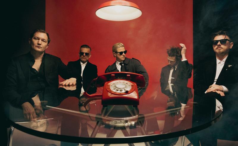 Interpol anuncia novo álbum “This Mirror Weighs a Ton” e compartilha 2 faixas novas