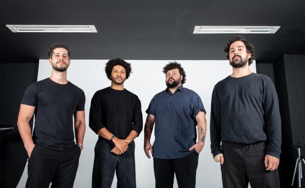 Zimbra ressignifica memórias e celebra superação no novo single “Guardei Você Aqui”